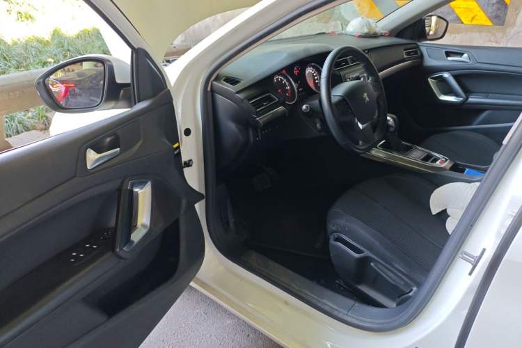 Used Peugeot 408 2014 1.8L Automatic Luxury Edition Driver Seat