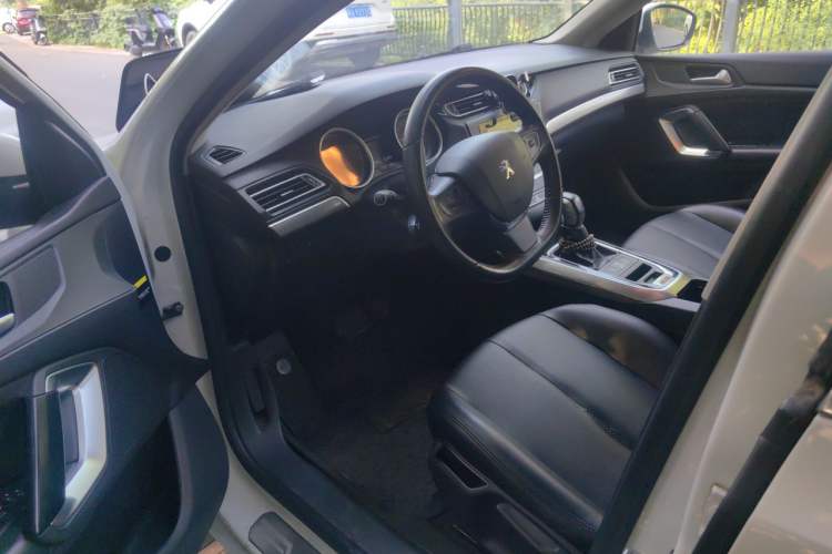 Used Peugeot 408 2014 1.8L Automatic Luxury Edition Driver Seat