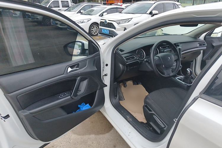 Used Peugeot 408 2014 1.8L Manual Leading Edition Driver Seat