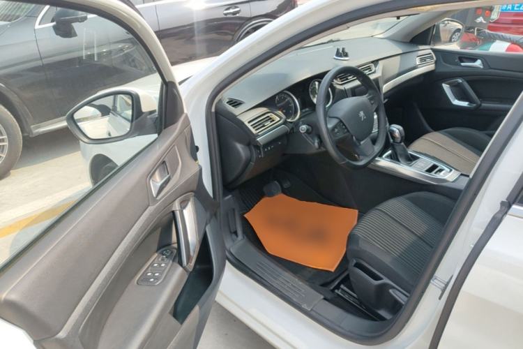 Used Peugeot 408 2014 1.8L Automatic Luxury Edition Driver Seat
