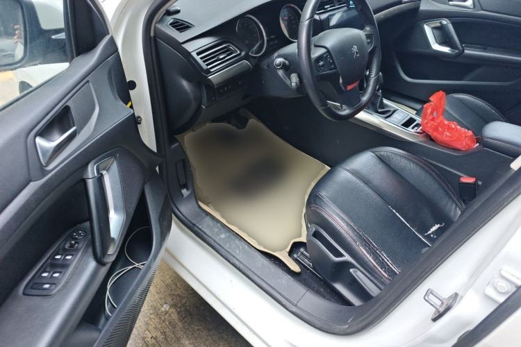 Used Peugeot 408 2014 1.8L Automatic Luxury Edition Driver Seat