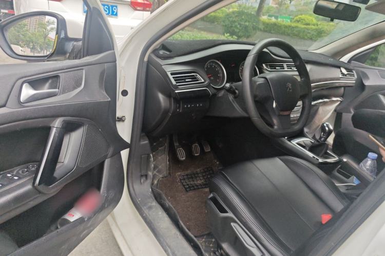 Used Peugeot 408 2014 1.8L Manual Leading Edition Driver Seat