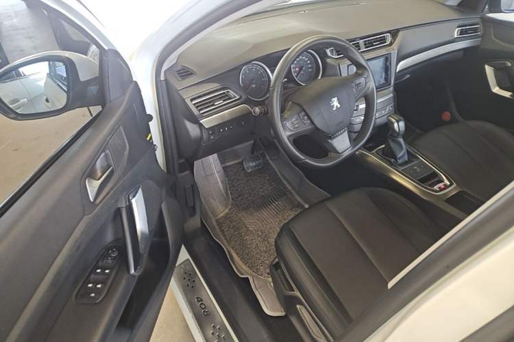 Used Peugeot 408 2014 1.8L Automatic Luxury Edition Driver Seat