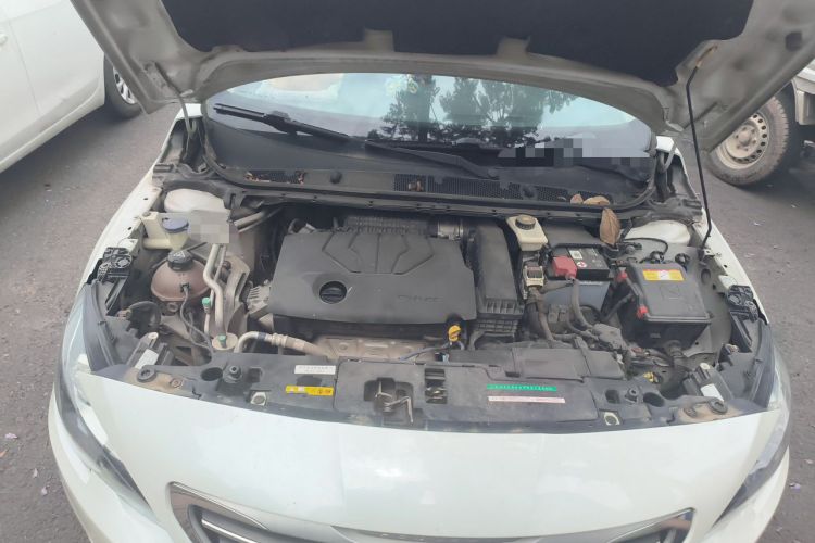 Used Peugeot 408 2014 1.8L Automatic Luxury Edition Engine Bay