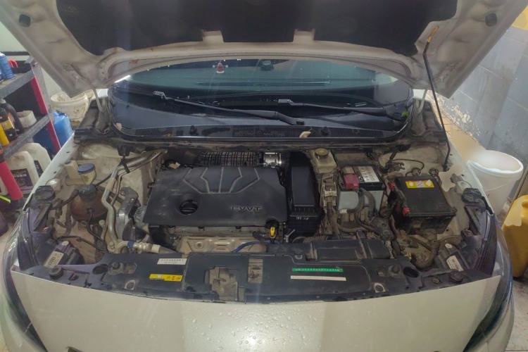 Used Peugeot 408 2014 1.8L Automatic Luxury Edition Engine Bay