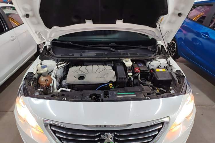 Used Peugeot 408 2014 1.8L Automatic Luxury Edition Engine Bay