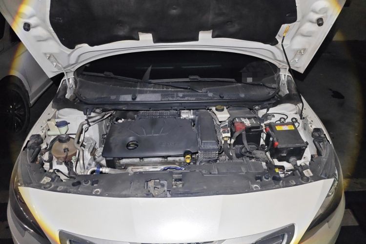 Used Peugeot 408 2014 1.8L Automatic Luxury Edition Engine Bay