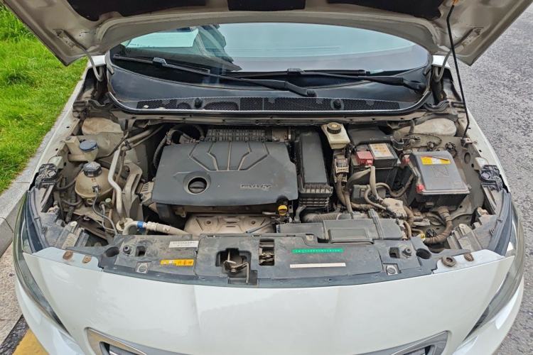 Used Peugeot 408 2014 1.8L Automatic Luxury Edition Engine Bay