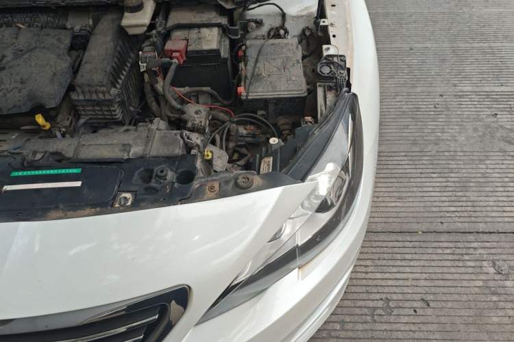 Used Peugeot 408 2014 1.8L Automatic Luxury Edition Engine Bay Left
