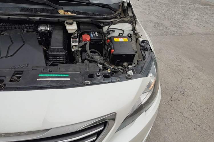 Used Peugeot 408 2014 1.8L Automatic Luxury Edition Engine Bay Left