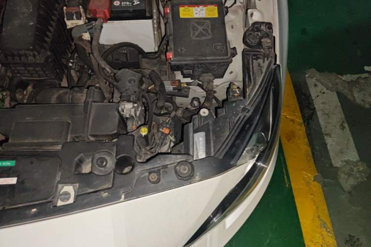 Used Peugeot 408 2014 1.8L Automatic Luxury Edition Engine Bay Left