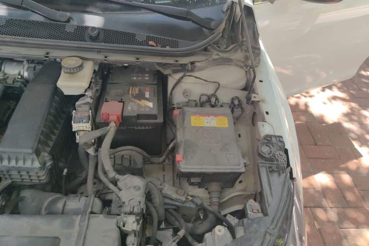 Used Peugeot 408 2014 1.8L Automatic Luxury Edition Engine Bay Left