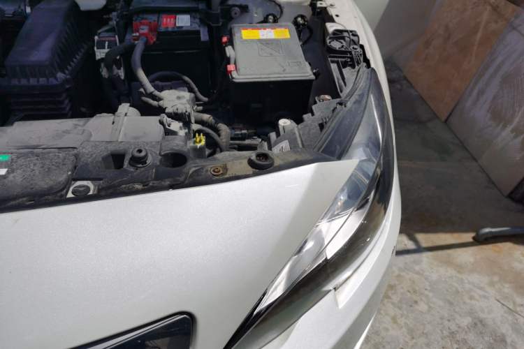 Used Peugeot 408 2014 1.8L Automatic Luxury Edition Engine Bay Left