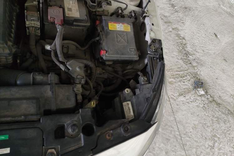 Used Peugeot 408 2014 1.8L Automatic Luxury Edition Engine Bay Left