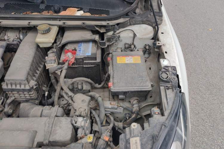 Used Peugeot 408 2014 1.8L Automatic Luxury Edition Engine Bay Left