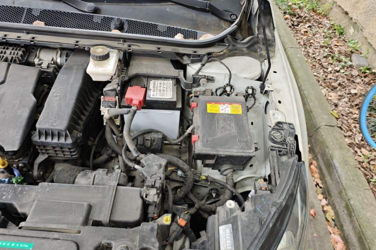 Used Peugeot 408 2014 1.8L Automatic Luxury Edition Engine Bay Left