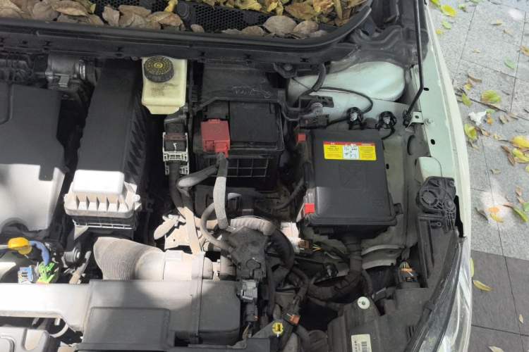 Used Peugeot 408 2014 1.8L Automatic Luxury Edition Engine Bay Left