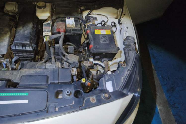 Used Peugeot 408 2014 1.8L Automatic Luxury Edition Engine Bay Left