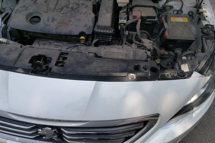 Used Peugeot 408 2014 1.8L Automatic Luxury Edition Engine Bay Left