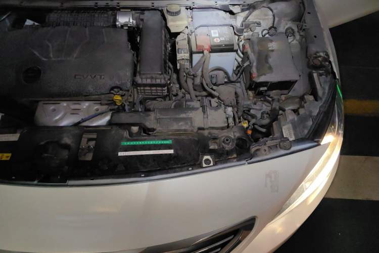 Used Peugeot 408 2014 1.8L Automatic Luxury Edition Engine Bay Left