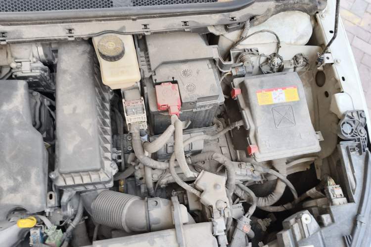 Used Peugeot 408 2014 1.8L Automatic Luxury Edition Engine Bay Left
