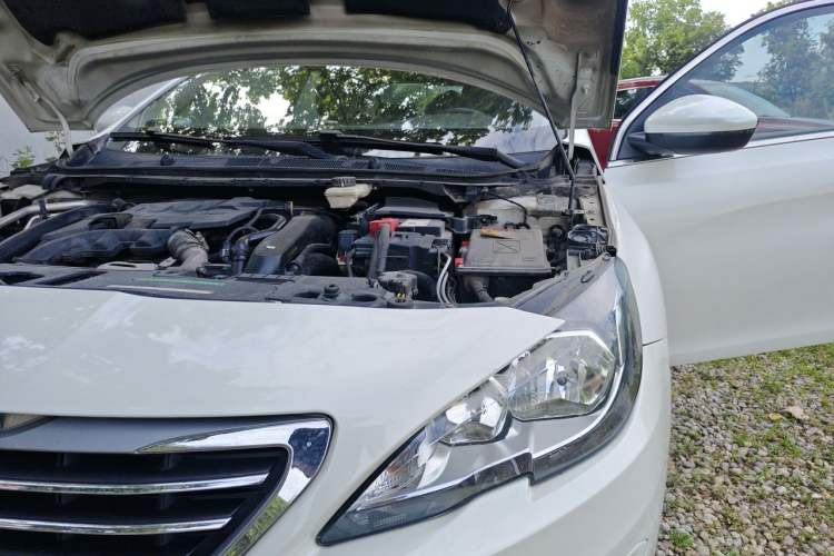 Used Peugeot 408 2014 1.6T Automatic Prestige Edition Engine Bay Left