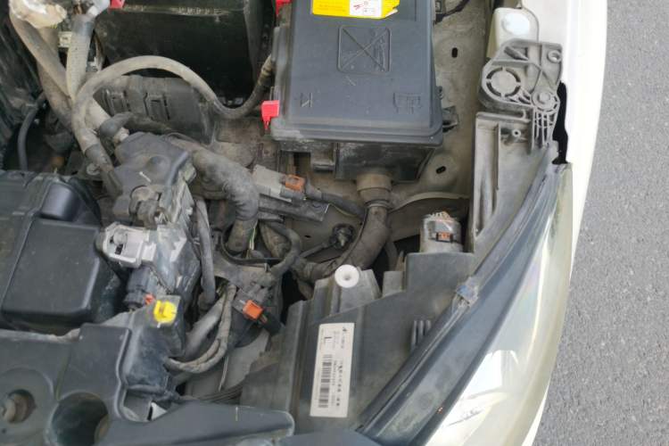 Used Peugeot 408 2014 1.8L Automatic Luxury Edition Engine Bay Left