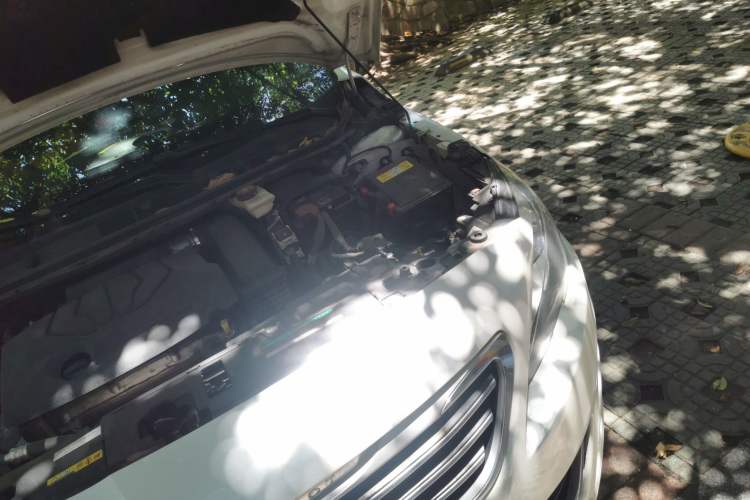 Used Peugeot 408 2014 1.8L Automatic Luxury Edition Engine Bay Left