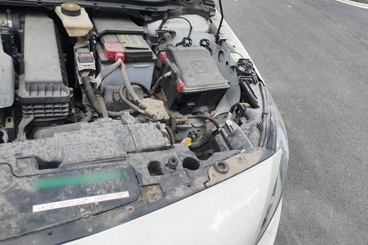 Used Peugeot 408 2014 1.8L Automatic Luxury Edition Engine Bay Left