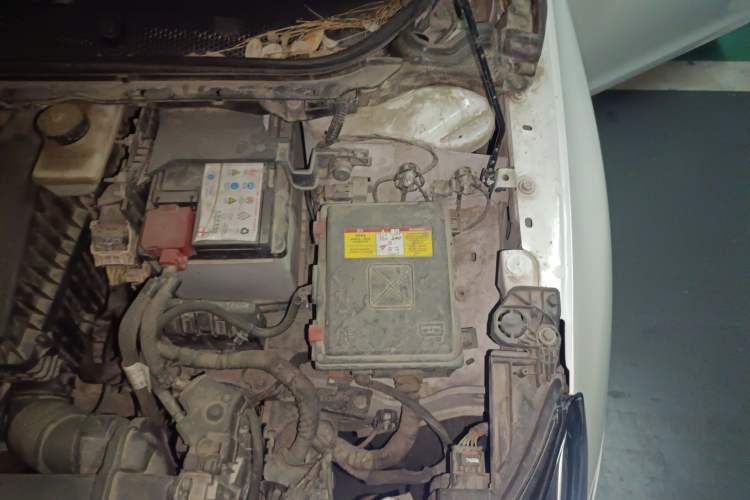 Used Peugeot 408 2014 1.8L Manual Leading Edition Engine Bay Left