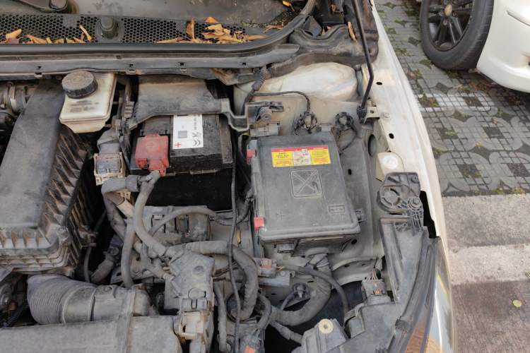 Used Peugeot 408 2014 1.8L Automatic Luxury Edition Engine Bay Left