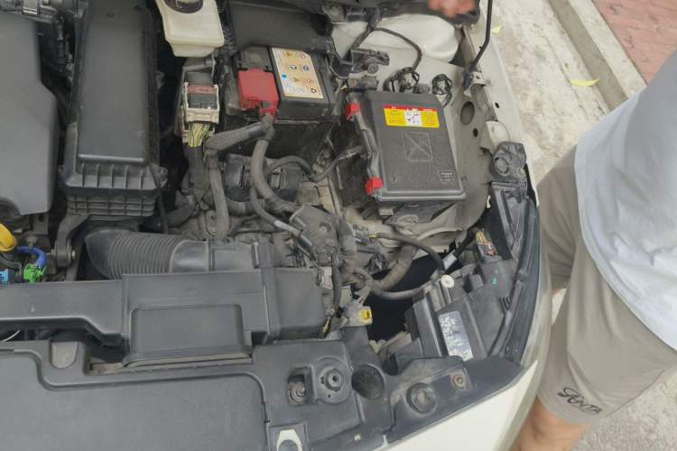 Used Peugeot 408 2014 1.8L Manual Leading Edition Engine Bay Left