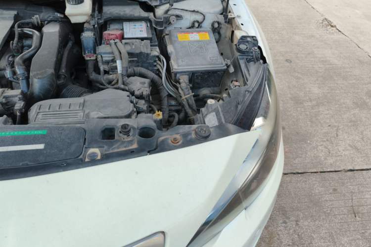 Used Peugeot 408 2014 1.6T Automatic Prestige Edition Engine Bay Left