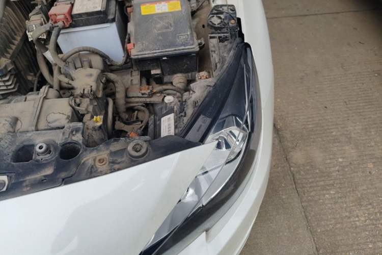 Used Peugeot 408 2014 1.8L Automatic Luxury Edition Engine Bay Left