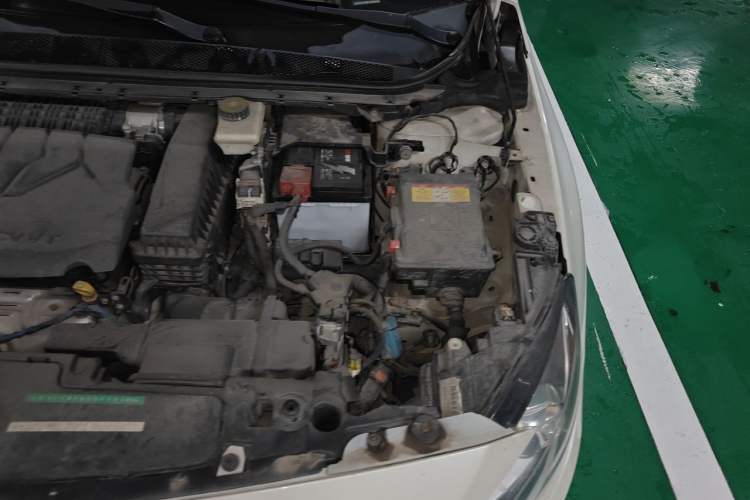 Used Peugeot 408 2014 1.8L Automatic Luxury Edition Engine Bay Left