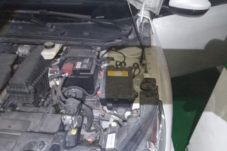 Used Peugeot 408 2014 1.8L Automatic Luxury Edition Engine Bay Left