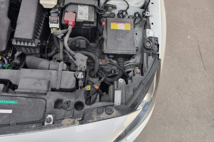Used Peugeot 408 2014 1.8L Automatic Luxury Edition Engine Bay Left