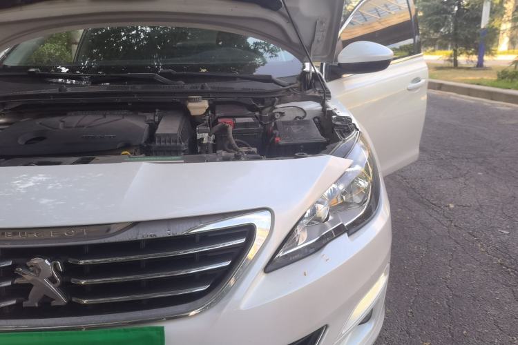 Used Peugeot 408 2014 1.8L Automatic Luxury Edition Engine Bay Left