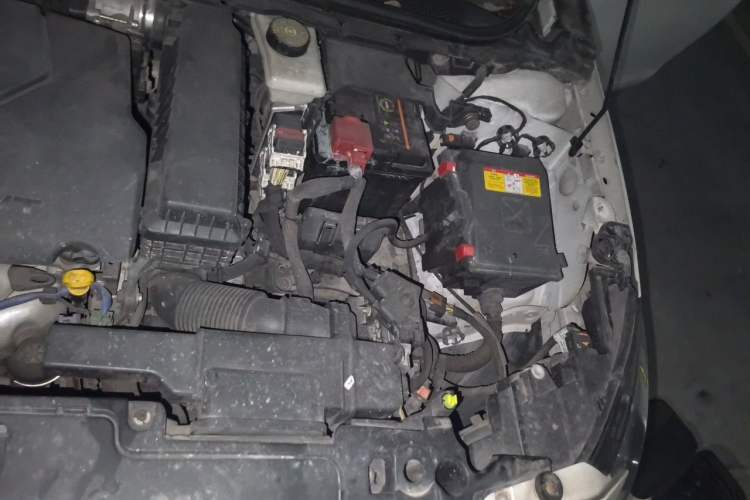 Used Peugeot 408 2014 1.8L Automatic Luxury Edition Engine Bay Left