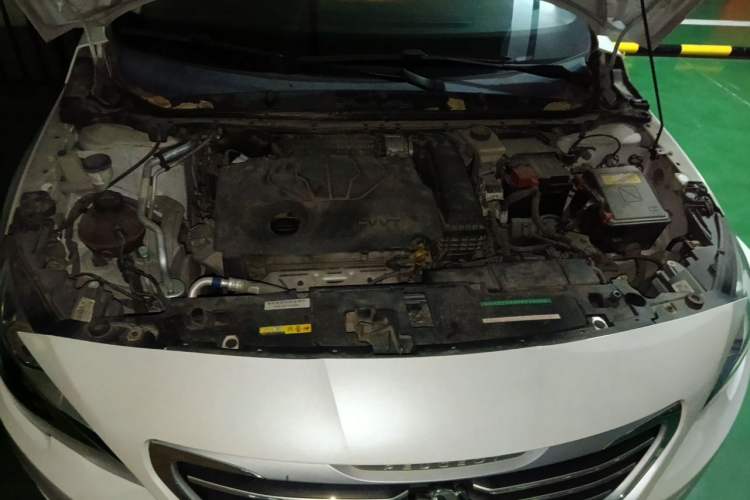 Used Peugeot 408 2014 1.8L Automatic Luxury Edition Engine Bay