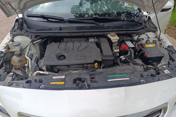 Used Peugeot 408 2014 1.8L Automatic Luxury Edition Engine Bay