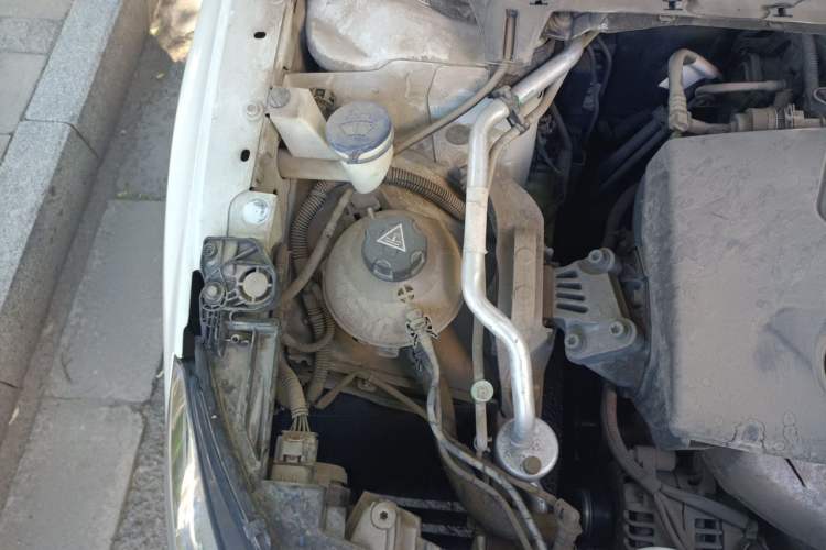 Used Peugeot 408 2014 1.8L Automatic Luxury Edition Engine Bay Right