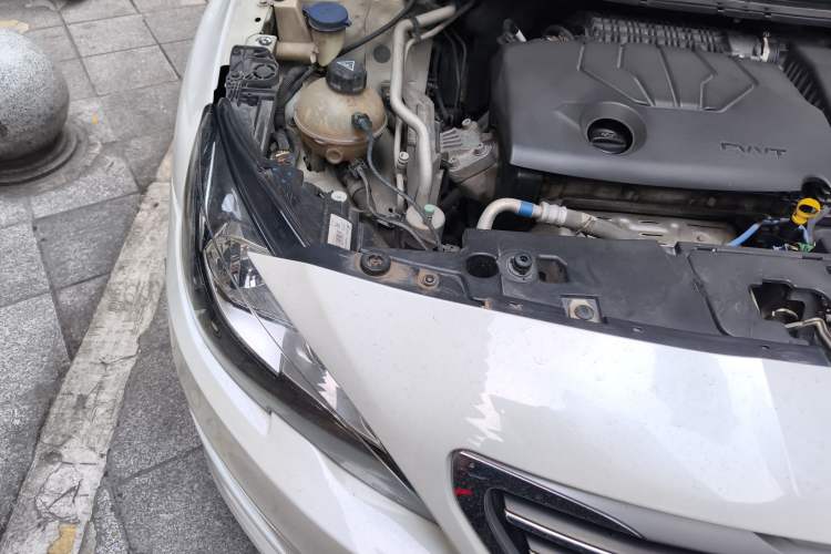 Used Peugeot 408 2014 1.8L Automatic Luxury Edition Engine Bay Right