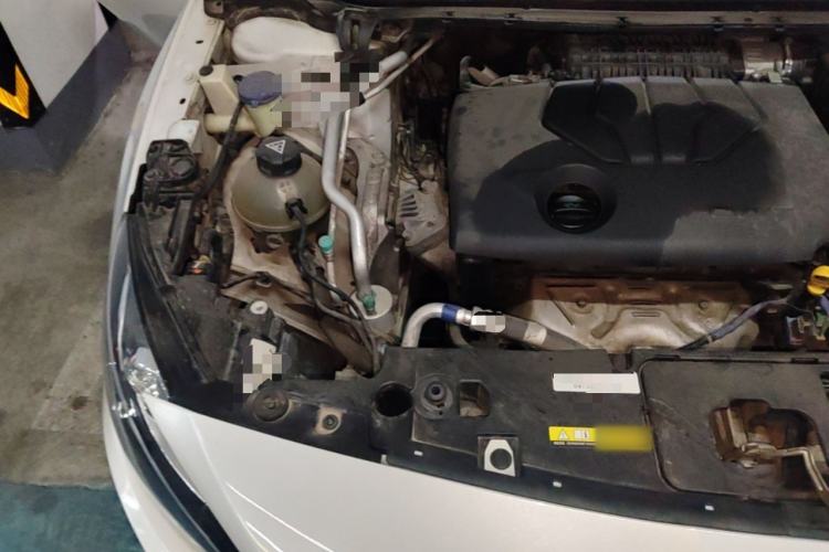 Used Peugeot 408 2014 1.8L Automatic Luxury Edition Engine Bay Right