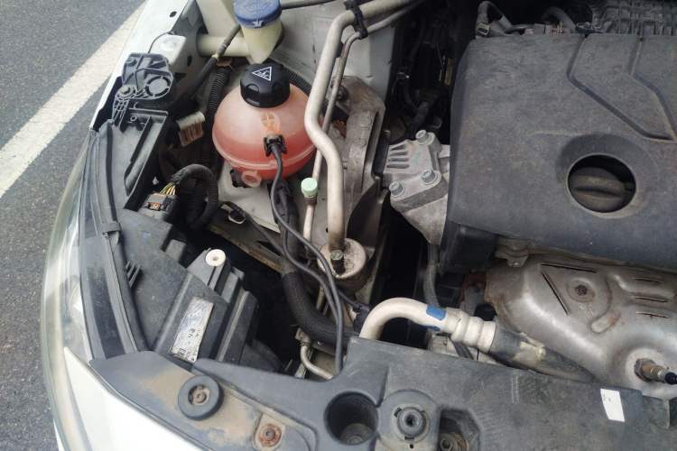 Used Peugeot 408 2014 1.8L Automatic Luxury Edition Engine Bay Right