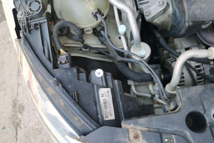 Used Peugeot 408 2014 1.8L Manual Leading Edition Engine Bay Right