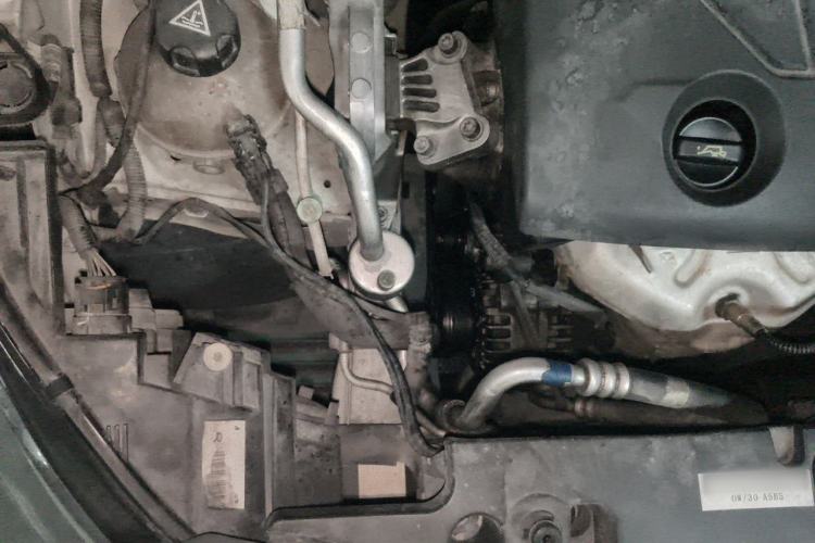 Used Peugeot 408 2014 1.8L Automatic Luxury Edition Engine Bay Right