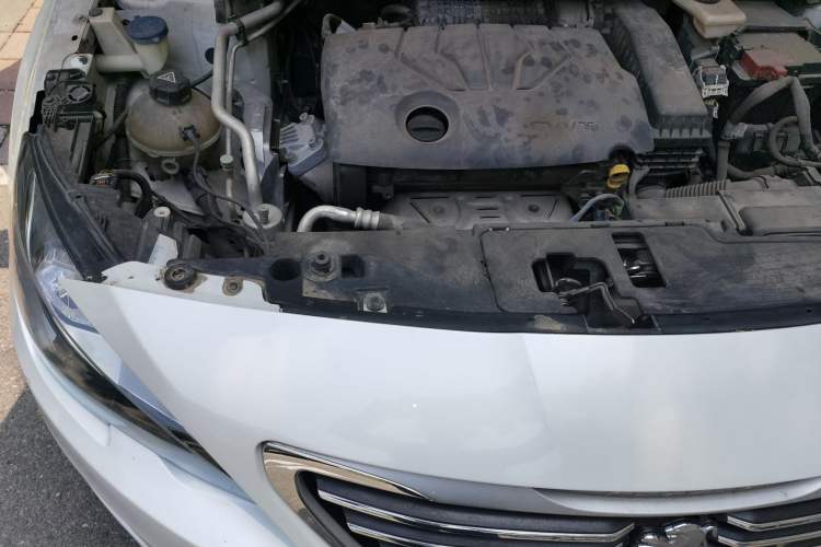 Used Peugeot 408 2014 1.8L Automatic Luxury Edition Engine Bay Right