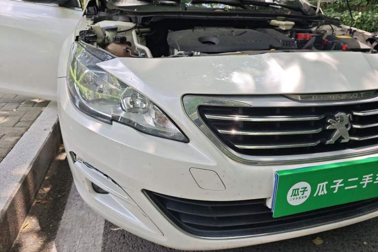 Used Peugeot 408 2014 1.8L Automatic Luxury Edition Engine Bay Right