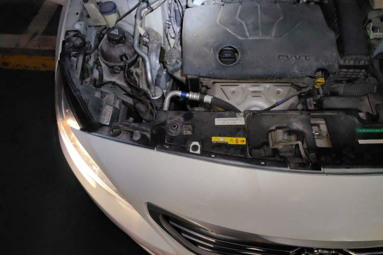 Used Peugeot 408 2014 1.8L Automatic Luxury Edition Engine Bay Right